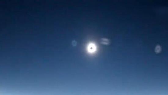 點擊圖片翻到下一頁>> \