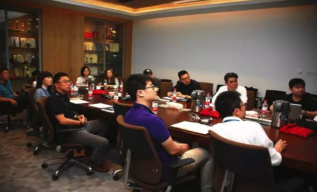 中國(guó)共產(chǎn)黨竟然打廣告了!帶你走進(jìn)幕后故事