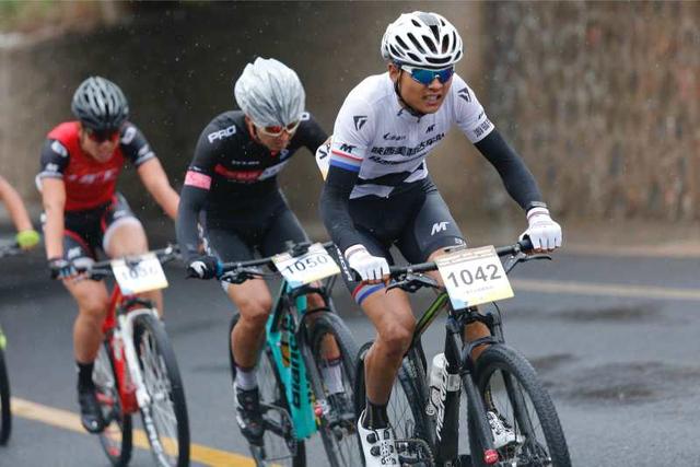 陜西省第二屆山地自行車超級(jí)挑戰(zhàn)賽在寶雞千陽縣舉行