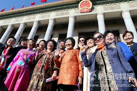 全國政協(xié)十二屆五次會議閉幕 住陜委員話協(xié)商民主談回陜履職