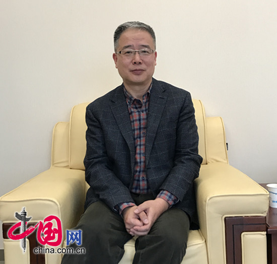 全國(guó)政協(xié)委員、九三學(xué)社中央委員許進(jìn) 全國(guó)政協(xié)委員、九三學(xué)社中央委員許進(jìn)