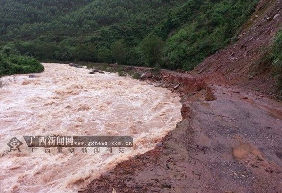 廣西累計10條普通公路因強對流天氣交通中斷(圖)