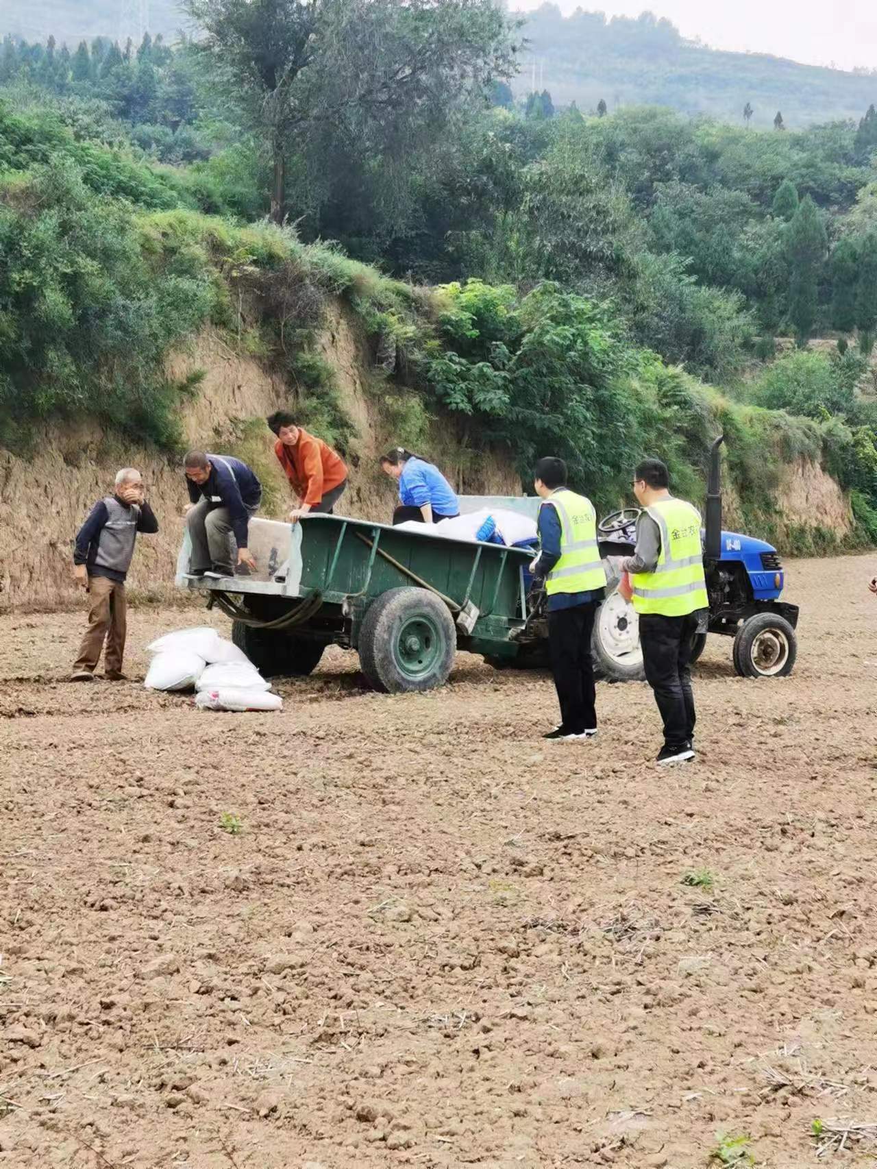 1664325566518017108.jpg 1664325566518017108.jpg